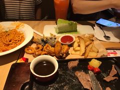 -必胜客(WOW中心城店)