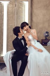 -易摄影婚纱摄影工作室