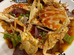 -三亚火车头万人海鲜广场