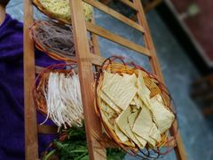 -阿婆情腊排骨火锅(金虹路店)