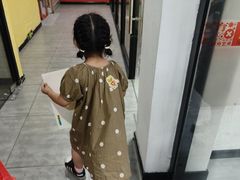 -童画美术教育连锁机构(滨江校区)