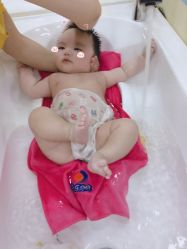 浴缸-鱼乐贝贝婴幼儿水育馆(高桥红坊店)