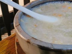 特色石锅鲍鱼泡饭-HOME餐厅粤菜 融合菜