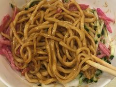 -黑八私房老北京炸酱面