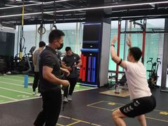 -懒人Club健身(卓越时代广场店)