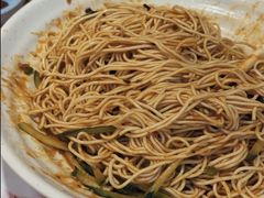 -肥肥虾庄·金牌油焖大虾(汉口城市广场店)