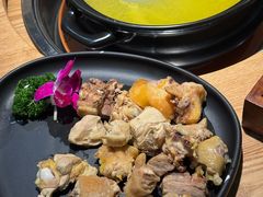 -一朵菌·野生菌探索家火锅(南亚店)