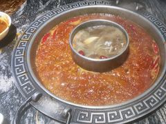 菌香鸳鸯锅-晓宇重庆火锅(大唐不夜城店)