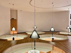 -涨巢·潮玩水疗局