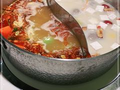 -左庭右院鲜牛肉火锅(浦江欢乐颂店)