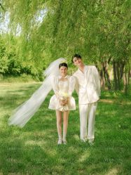 -至臻微拉婚纱摄影