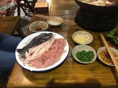 -白乐天毛肚火锅馆(南滨路店)