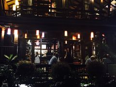 -Dash Teak House