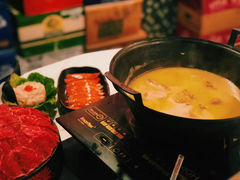 -鲜入围煮花胶鸡海鲜火锅