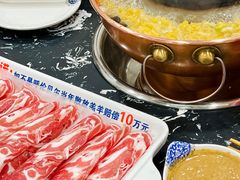 -楼外楼大刀肉传统火锅居(繁荣路店)