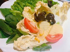 蔬菜拼盆-左庭右院鲜牛肉火锅(环球港店)
