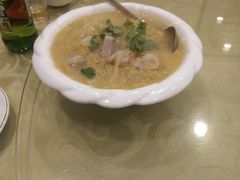 -鹤乡东北菜(崮山路店)