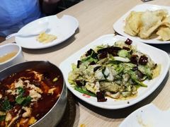 -六泰居·尔滨地标·东北菜(泰山路店)
