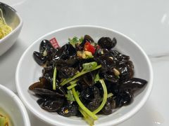 香菜拌木耳-汉虾王.小龙虾.武汉菜.粤菜(科技园店)
