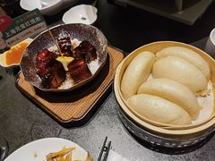 红烧肉夹拉丝馒头-炊江南·上海菜(国展华漕店)