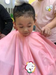 -爆米花儿童美发乐园