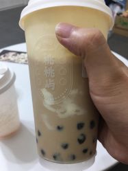 -桃桃屿·潮牌酷银(世纪荟店)