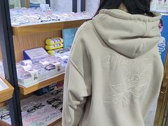 -美空眼镜·星趣控·新乐学·控优点合作店(周浦万达店)