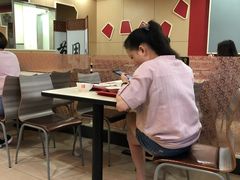 -来必堡(娄山关路店)