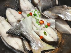 水油盐焗金鲳鱼-海铺·渔家虾水饺(皇姑店)