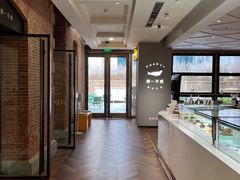 -潮一不贰·法式甜品·生日蛋糕·西式简餐(外滩店)