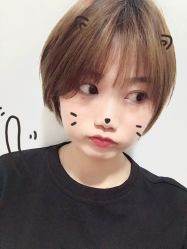 -HAIR CORNER