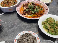 -黄弟大排档·湖南菜·小龙虾·小海鲜(凯旋北路店)