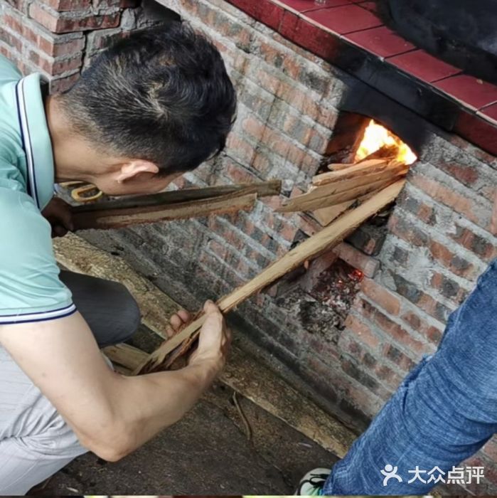 松山湖南湖湾露营营地图片