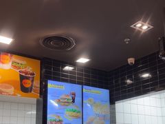 -麦当劳(凯德MALL太阳宫店)