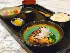 -自由之丘