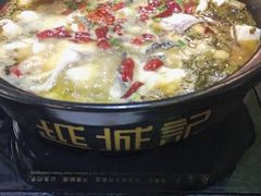 -越城记黑鱼煲(万达店)