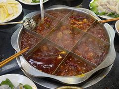-重庆楊門机场老火锅(20年老店两路总店)
