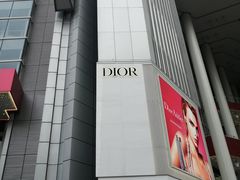 -Dior迪奥(上海世茂广场店)