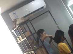 -ME觅妆·定制美妆·彩妆私教(菱角湖店)