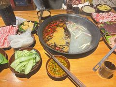 -壹兆圆重庆火锅手工炒底料(长白格林玫瑰湾店)