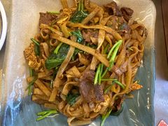 -潮界(LU·ONE凯德晶萃广场店)