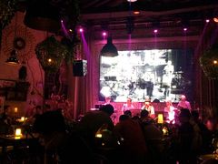 -胡桃里乐队酒馆(鎏嘉码头店)