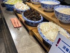 自助取餐区-武汉世茂希尔顿酒店·汇·全日餐厅