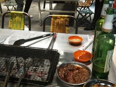 -马路牙子烧烤音乐酒馆(望京店)