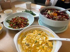 -渝信川菜 · 川味家常菜(财富购物中心店)