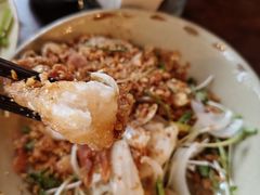 -Cuc Gach Quan Restaurant