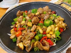 干锅肥肠-东北农家小院(定西路店)