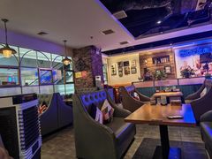 -豪客嘉族·麦尼顿西餐厅(乐福天下店)