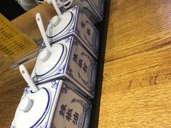 -鑫花溪牛肉米粉(人民广场店)