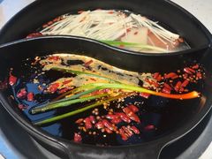 -钢管厂五区小郡肝串串香(奥克斯广场锦城万达店)